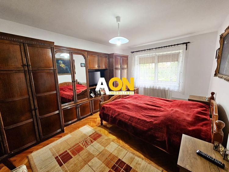 Casa 6 camere, 715 mp teren, langa Cetatea Alba Carolina