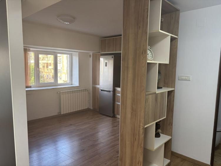 Apartament 4 camere zona Piata Alba Iulia