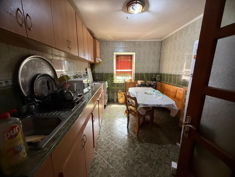 Apartament 4 camere, 86 mp, cartier Rovine, zona Bacriz