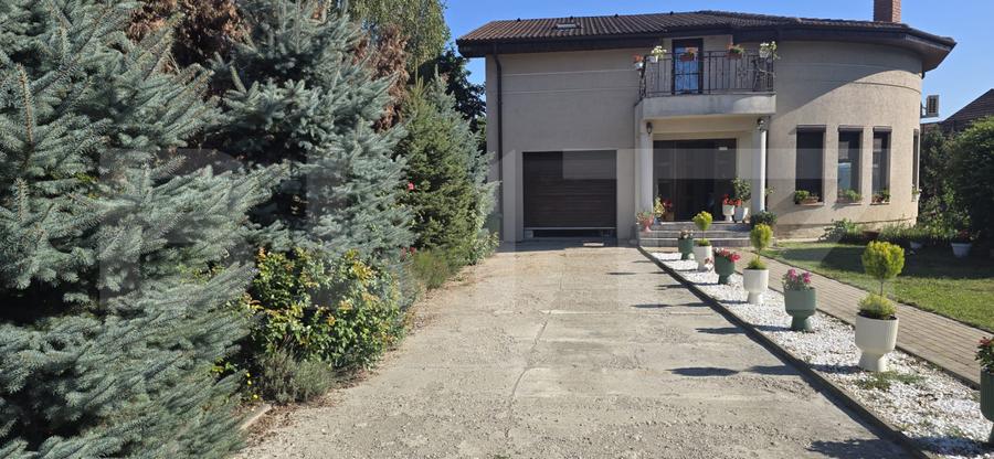 Casa de vanzare, 300 mp, teren 600 mp, zona Bercu Rosu