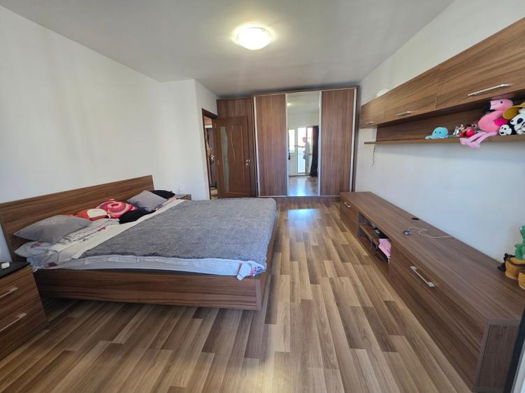 Ghica Tei, chiar la Facultatea de Constructii, in bloc reabilitat, 2 lifturi