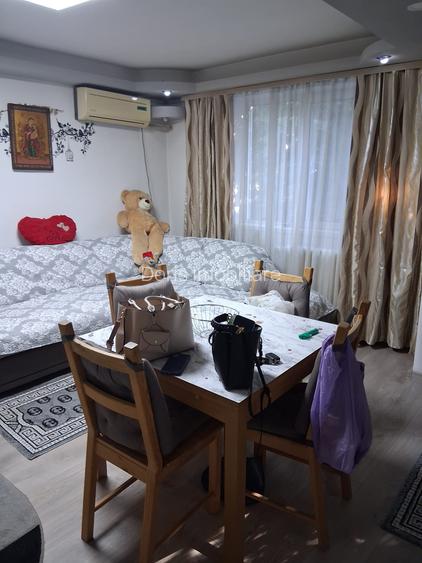 Apartament 4 camere mobilat si utilat ,decomandat,etaj 4/4,liber imediat, - 6