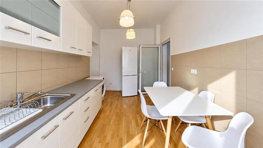 Pet friendly! Garsoniera de inchiriat, la casa, Sanpetru