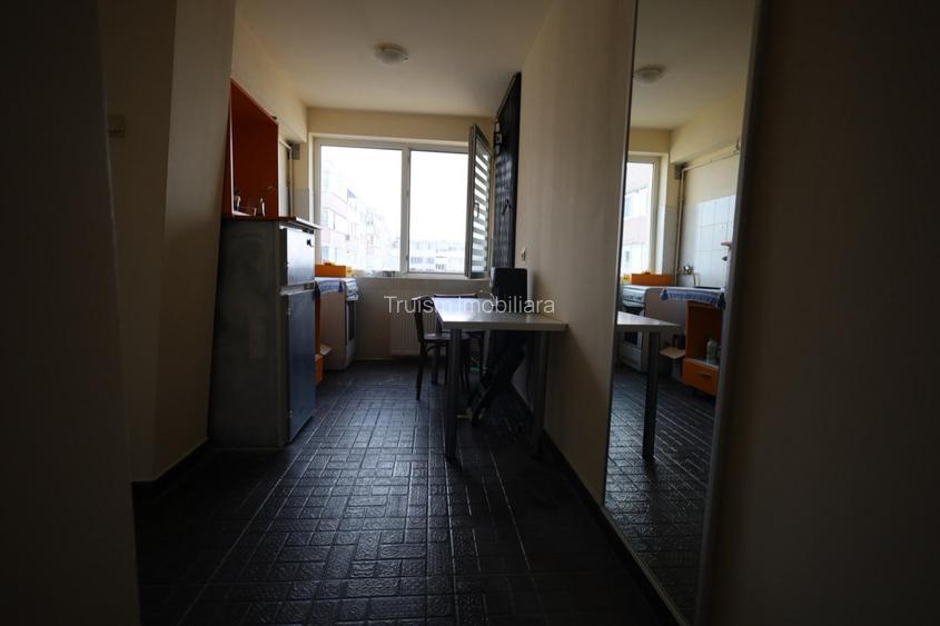Apartament 2 camere, conf. 1, semidecomandat – etaj 8/9 Republicii - 13
