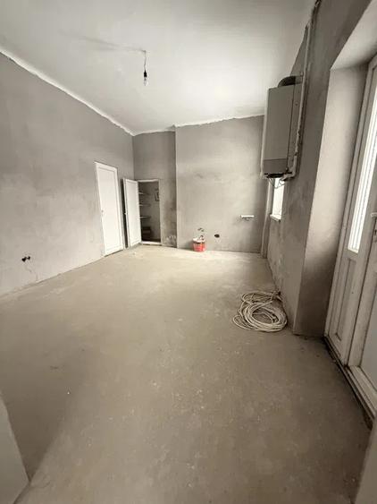APARTAMENT LA CASĂ | 100 MP UTILI | SEMIFINISAT | ZONĂ ULTRACENTRALĂ SEBEȘ