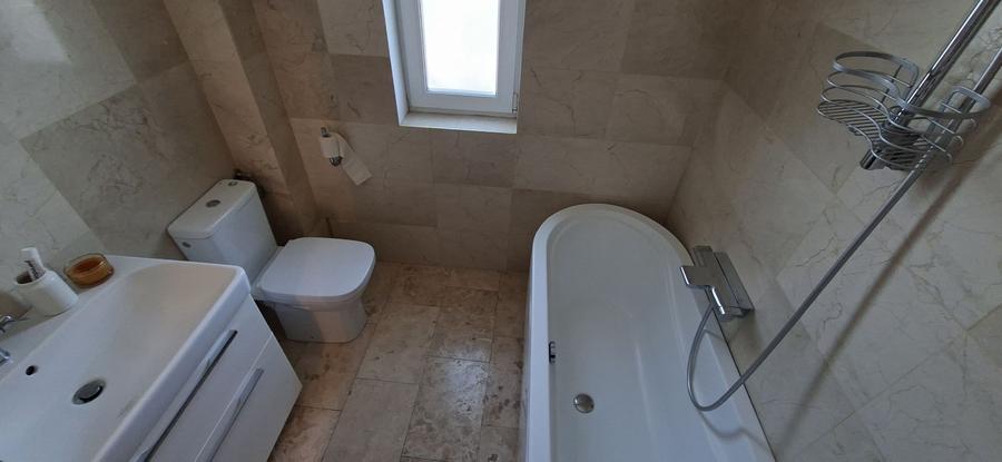 Apartament mobilat si utilat cu 2 locuri de parcare