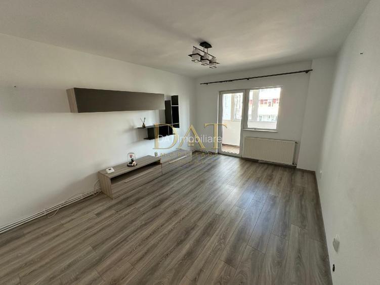 Apartament 3 camere | 2 bai | etaj intermediar | Piata Flora
