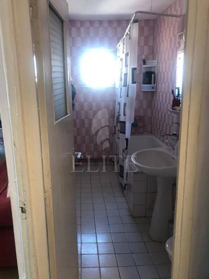 Apartament 3 camere în zona DOROBANTILOR