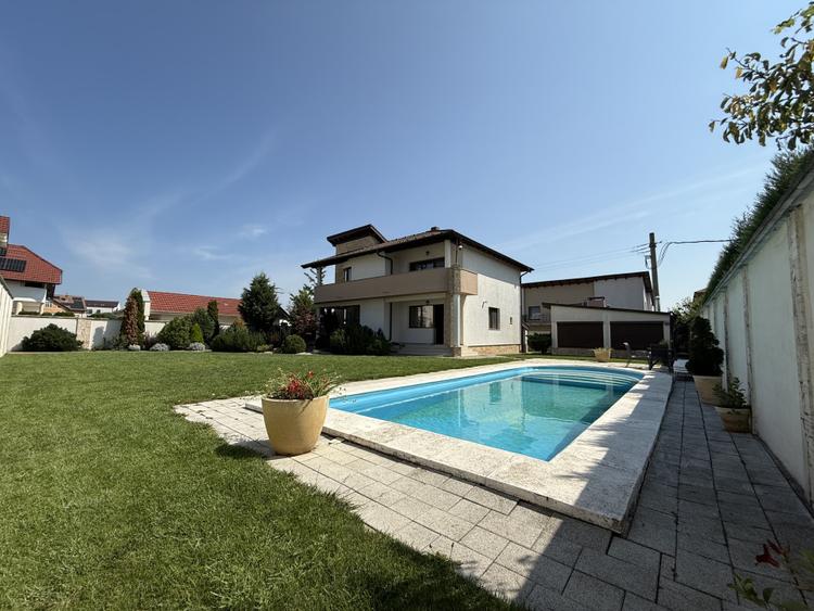 VILǍ CU PISCINǍ | 200 MP UTILI | 5 camere | ZONĂ EXCLUSIVISTĂ