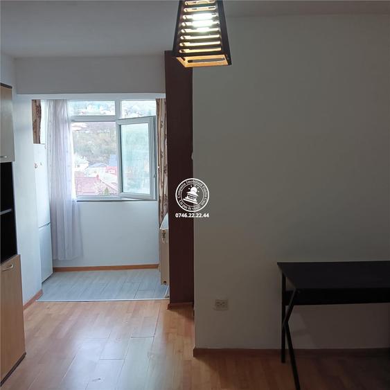 Garsoniera de vanzare in Galata etaj intermediar