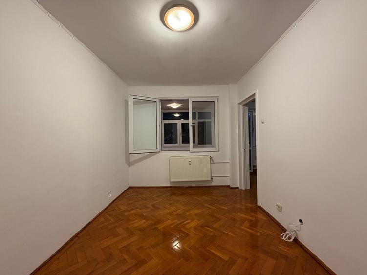 2 Camere Dristor Ramnicu Sărat 6 Minute Metrou Bloc Reabilitat