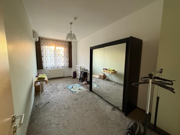 Închiriez vilă de lux cu grădină și terasă – ideală pentru familie sau firmă