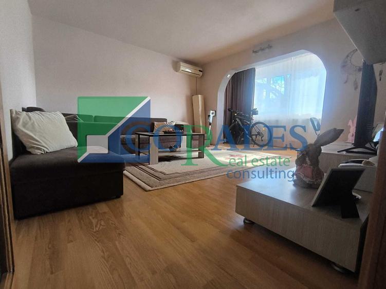 Etaj 2, mobilat si utilat, 3 camere!
