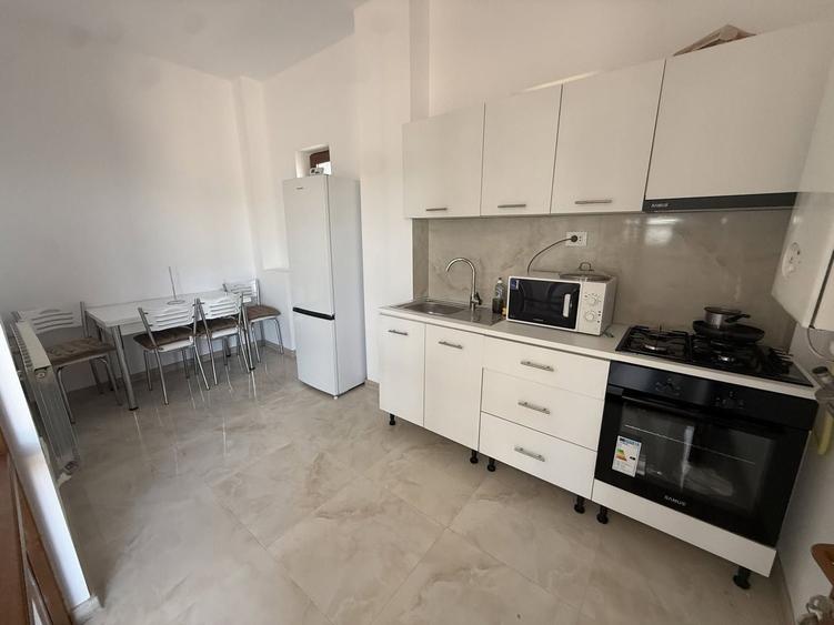 De închiriat apartament 2 camere decomandat 65 mp + terasa 30 mp et 2