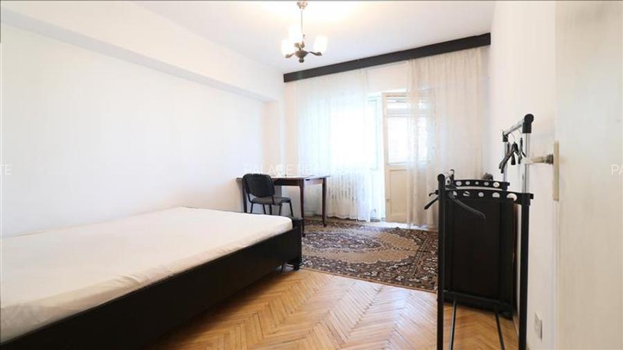 Apartament de 3 camere decomandat, etaj 3, 2 bai - Pacurari - 2
