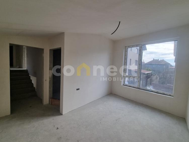Spațiu comercial modern de vânzare | 13 încăperi | 700 mp teren liber | Iris