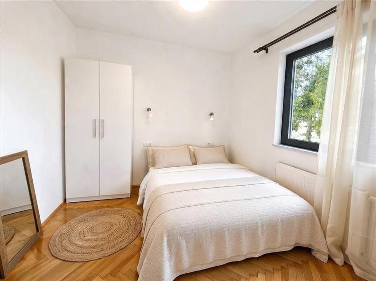 Vila cu etaj, curte proprie si livada, parcare interioara, Brasov Central