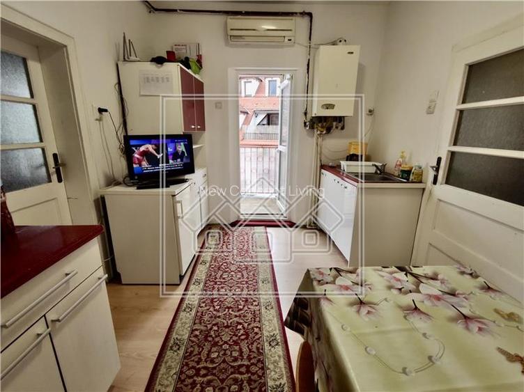 Ap 4 camere - etaj 2 - zona Ultracentrala - ideal investitie - 7
