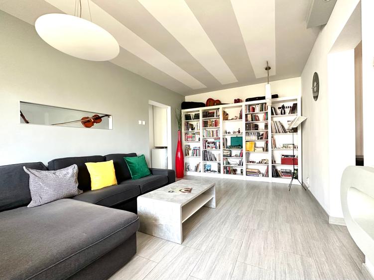 Apartament cu vedere pe spate în zona Calea Moșilor, intersecție cu Eminescu