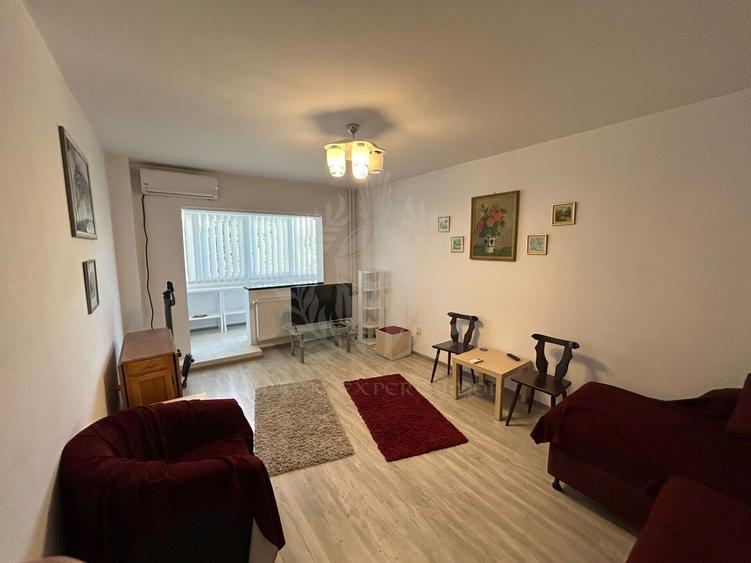 APARTAMENT 4 CAMERE //DECOMANDAT//MALU ROSU