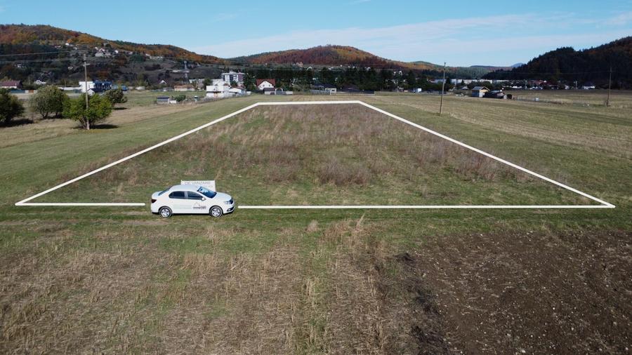 TEREN INTRAVILAN ZONA PENNY