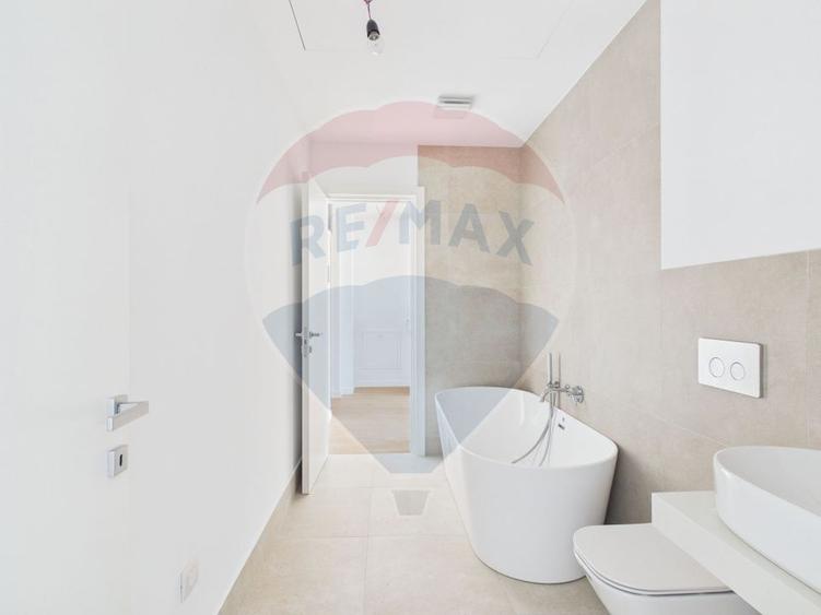 Apartament luminos 2 camere, mobilat complet + Parcare in Amber Forest