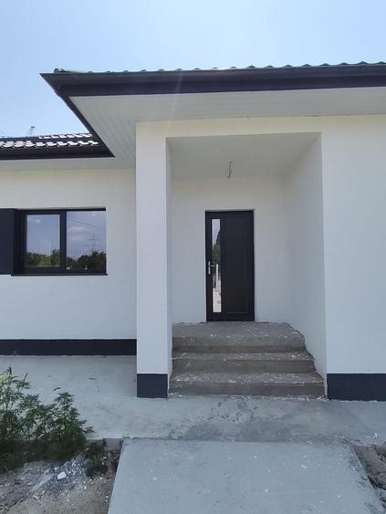 FARA COMISION casa PARTER 4 camere 2 bai P+pod placa camera tehnica beci 540mp
