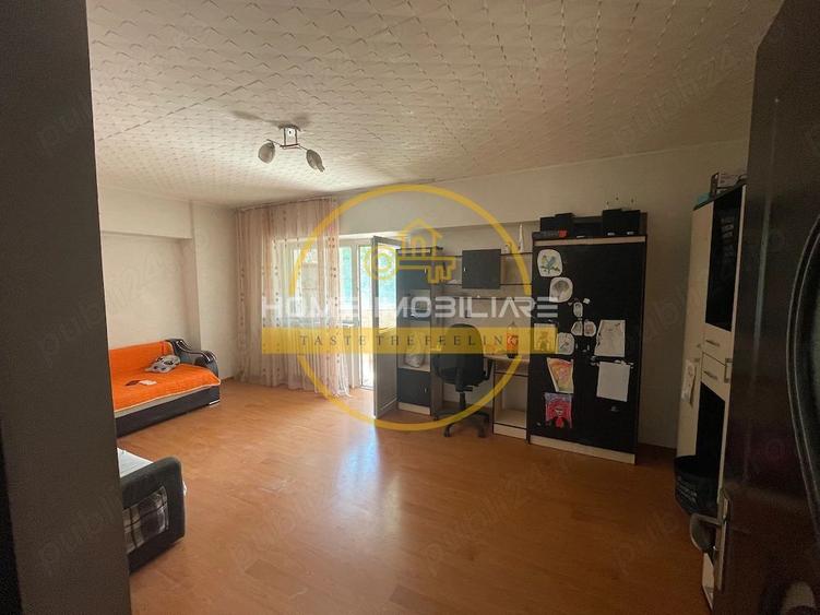 Apartament 3 Camere Decomandat Esplanada Nicolina Etaj 1 78 MP BLOC 1990