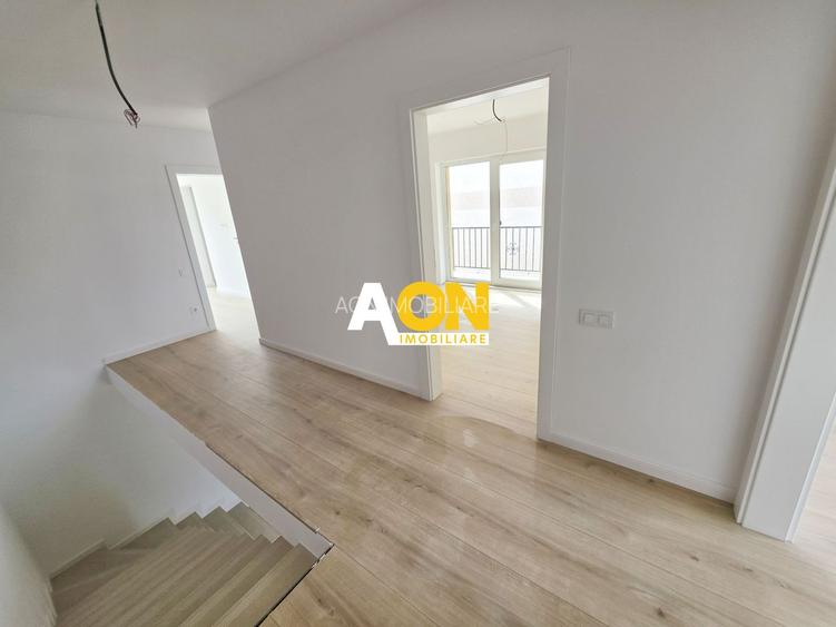 1/2 Duplex finisat la cheie, 4 camere, 317 mp teren, zona Centru