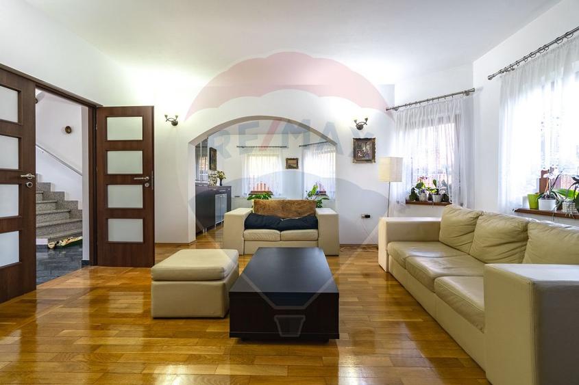 Comision 0% | Proprietate Premium in Cristian | Casa + Apartament