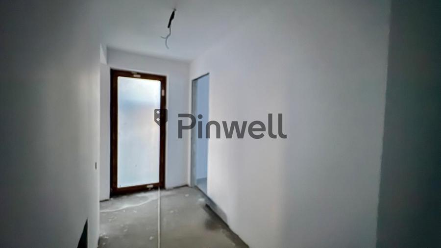 Casa duplex cu 2 locuri de parcare