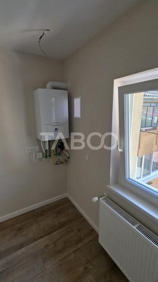 Apartament cu 3 camere central ultrafinisat de vanzare in Sebes