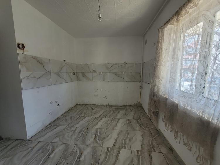 Apartament 3 camere decomandat-Oltenita-Calarasi