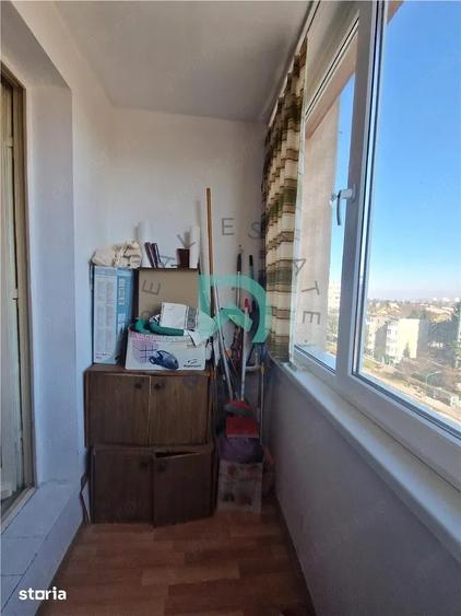 Vand apartament 3 camere Calea Bucuresti