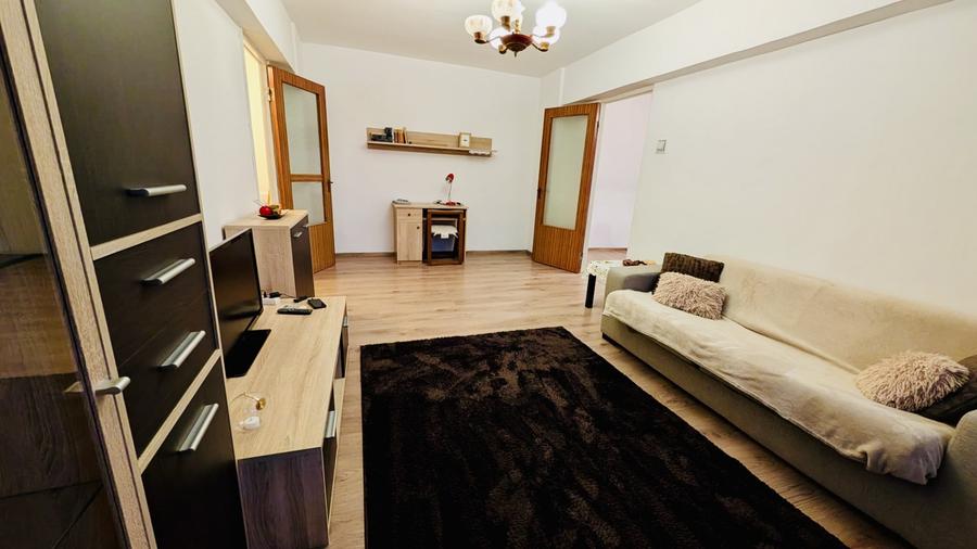 Apartament 2 camere lângă metrou Păcii mobilat și utilat complet et 3, 54 mp