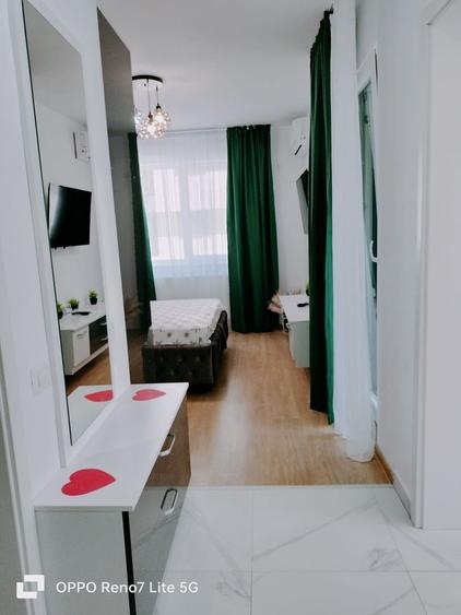 Garsoniera de inchiriat –Dotari: - TV lux