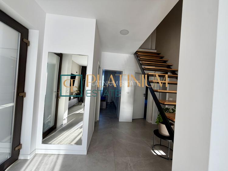 P4982 Duplex P+M cu 4 camere in zona Plopi