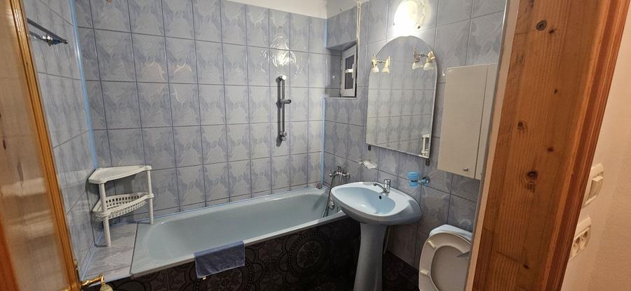 Apartament 3 camere de vânzare Crângași 75 mp bloc 1982