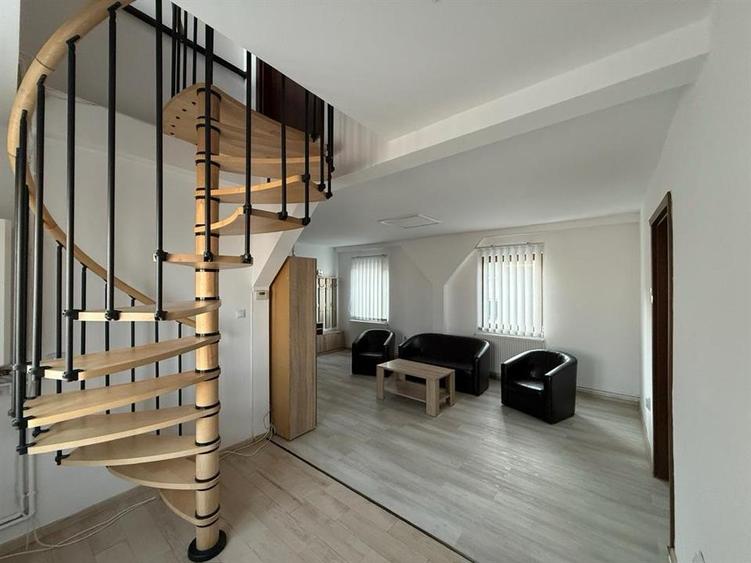 Apartament 4 camere 2 bai zona Turnisor