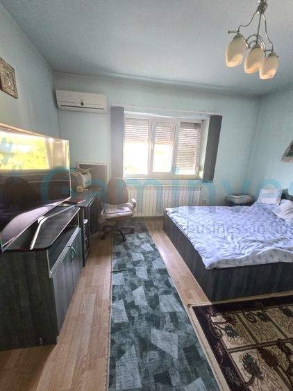 Casa pretabila pentru pensiune sau locuit,ideala pentru familii,Sanmartin, Bihor