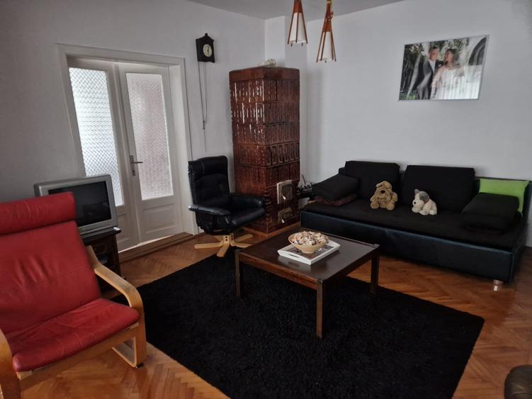 Vand in Gornesti casa cu 5 camere, 1200 mp teren