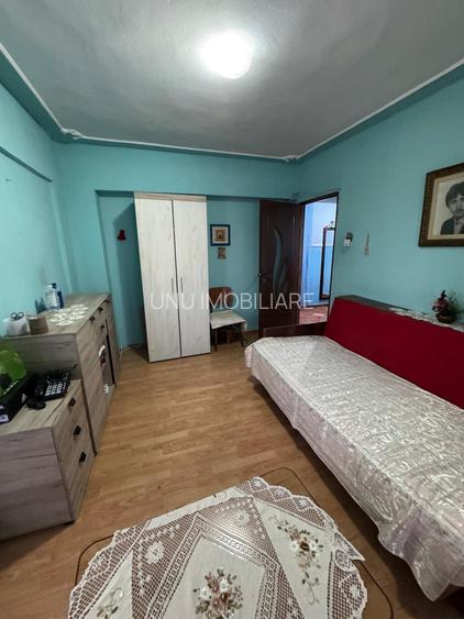Etaj 3 - Apartament 3 camere decomandat - doua bai - doua balcoane - Dacia - 8