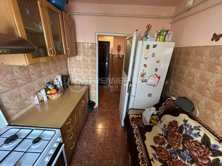 Apartament 2 camere, Podu Ros, 52mp, CT, AC