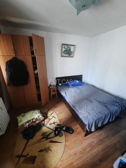 Apartament cu 2 camere, etajul 3/4, zona Podu Ros - 3