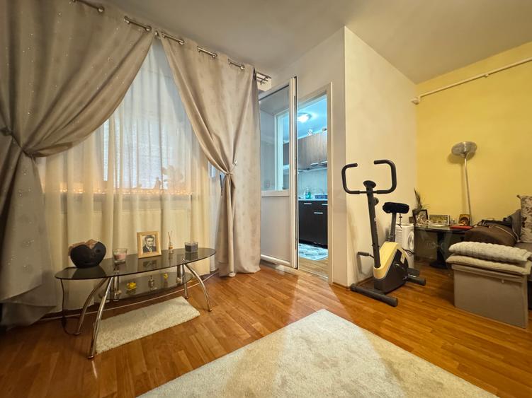 De vanzare - Studio 40mp + boxa + loc de parcare - centrala proprie - Giulesti