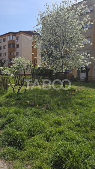 Apartament cu 2 camere de vanzare in Aleea Parc parter