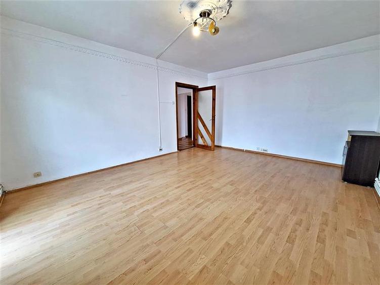 Apartament 3 camere decomandat | 2 bai | 73,79 mp , zona Narcisa