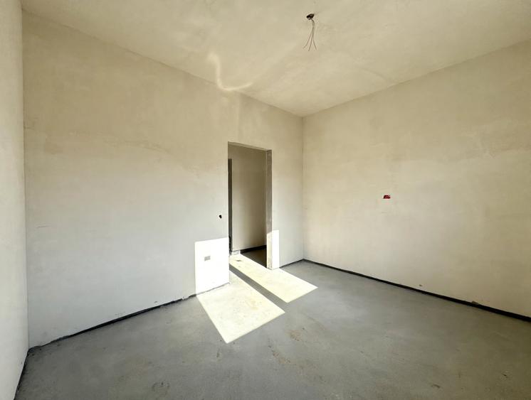 Casă individuală pe un singur nivel, clasa A, 300 mp curte, intrare Chinteni