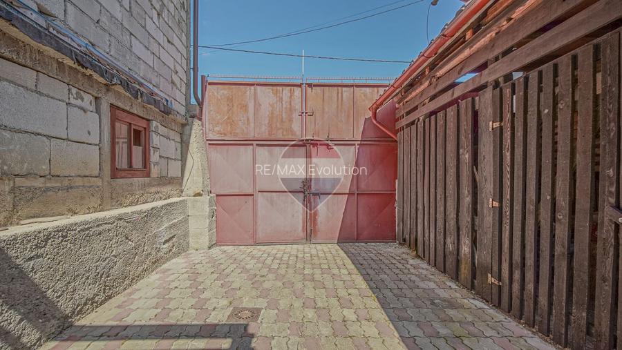 PURCARENI – 2 CASE , MULTIPLE POSIBILITATI | 533 mp | 0% comision