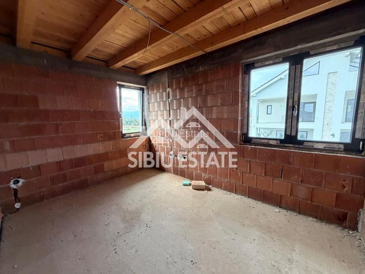 Casa spatioasa, bine compartimentata in Sibiu- Cartier Veteranilor - 8
